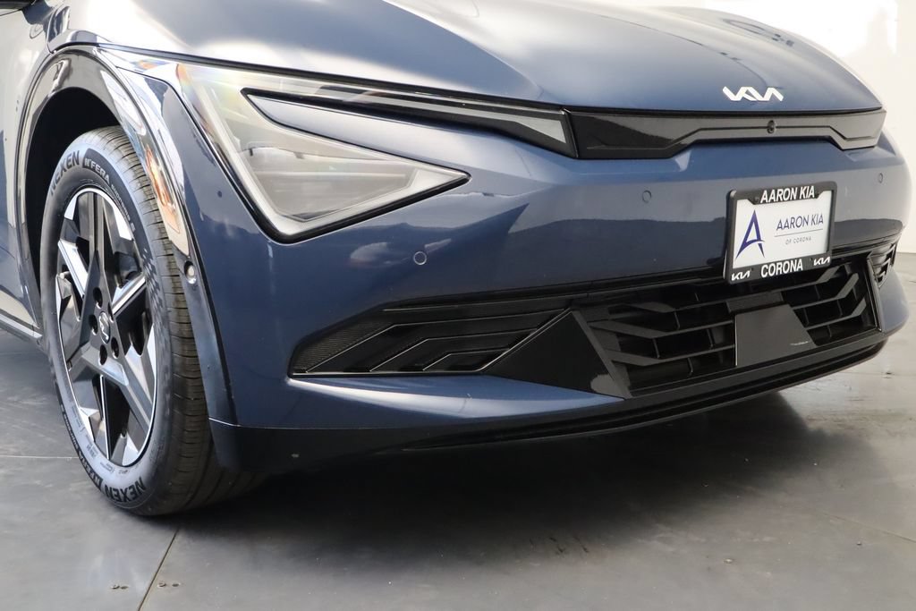 Used 2025 Kia EV6 Wind RWD image 9