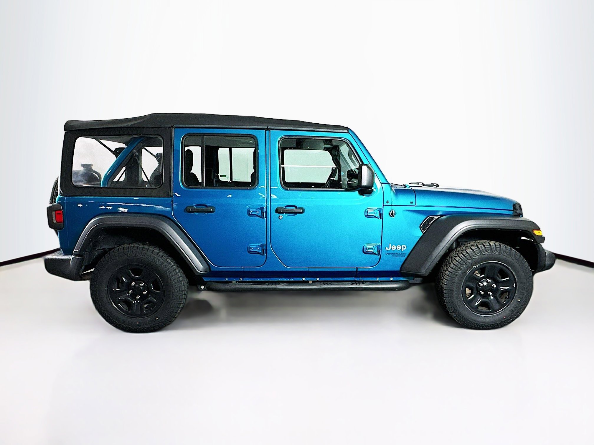 Used 2020 Jeep Wrangler Unlimited Sport image 10