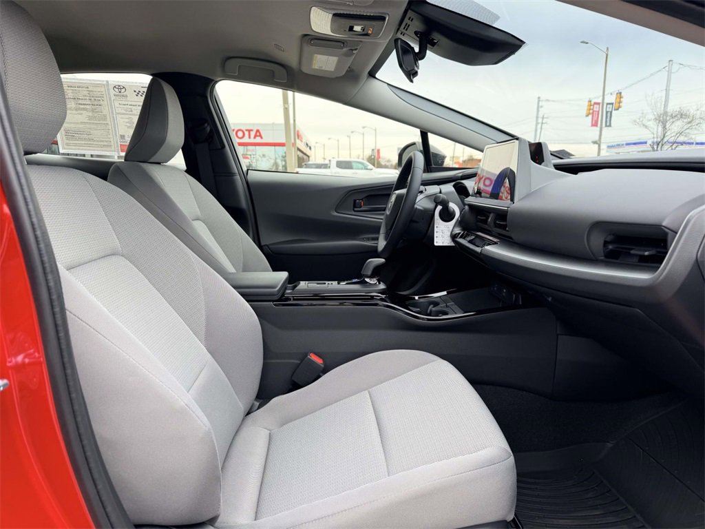 Used 2026 Toyota Prius LE image 14