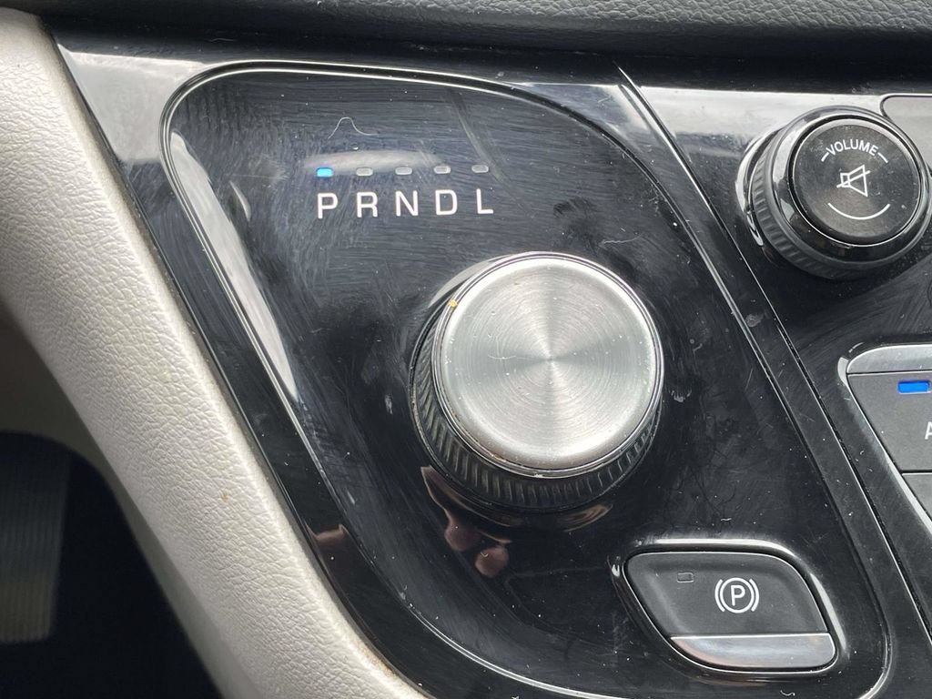 Certified 2017 Chrysler Pacifica Touring-L FWD image 37