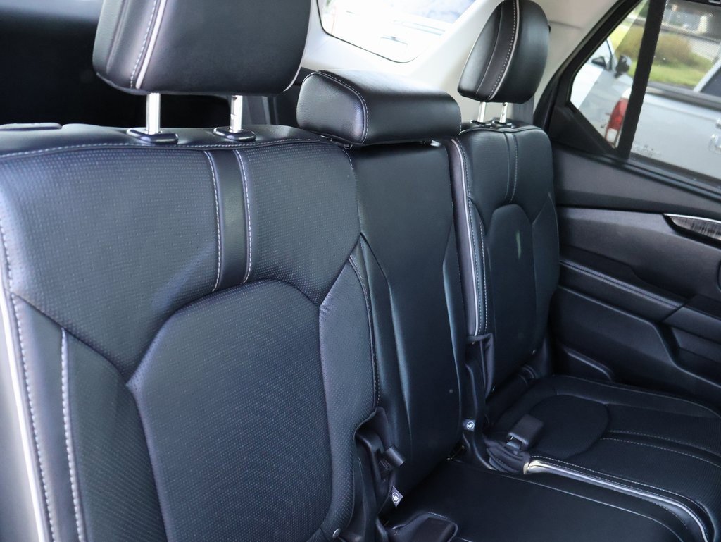 Used 2023 Honda Pilot Elite image 12