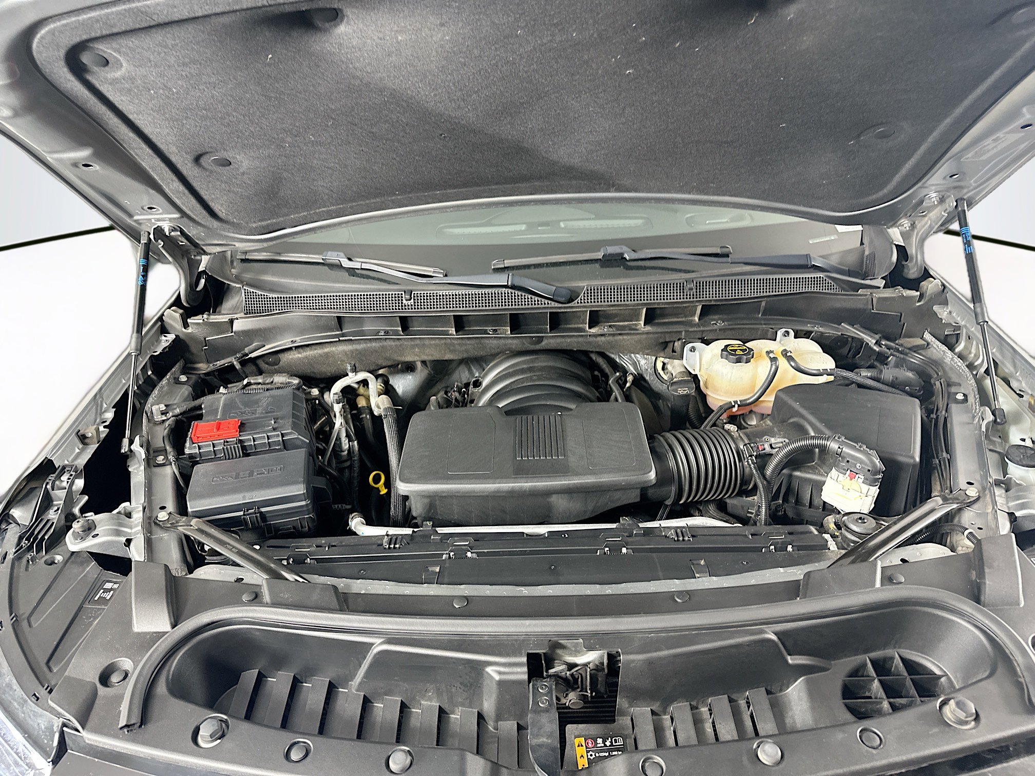Used 2024 Chevrolet Suburban Premier RWD image 33
