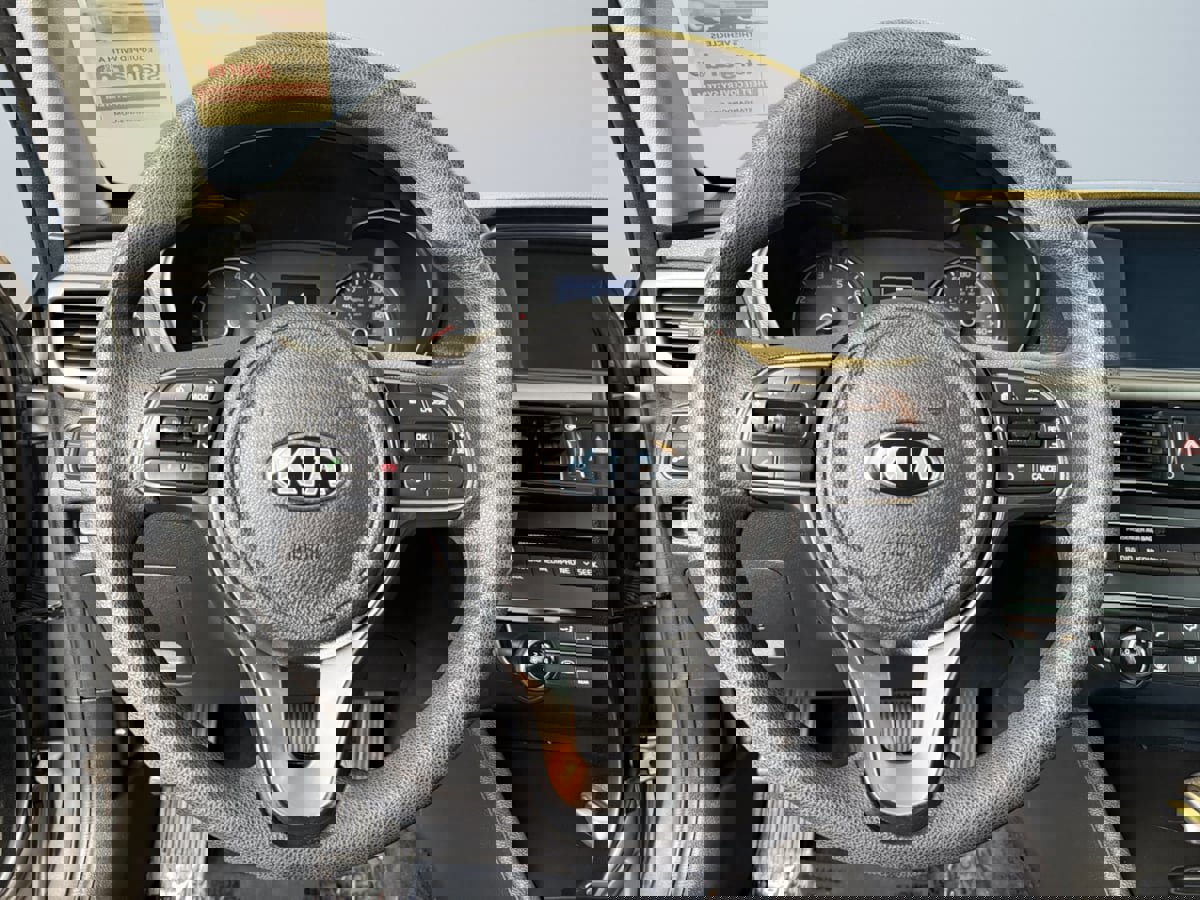 Used 2018 Kia Optima LX image 11