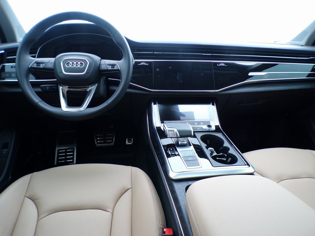 Used 2025 Audi Q7 3.0T Premium Plus image 11
