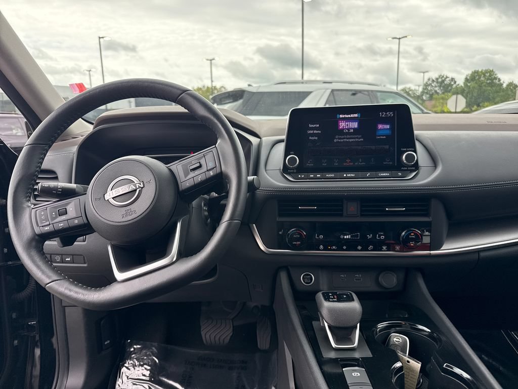 Used 2023 Nissan Rogue SV w/ SV Premium B Package AWD/4WD image 15