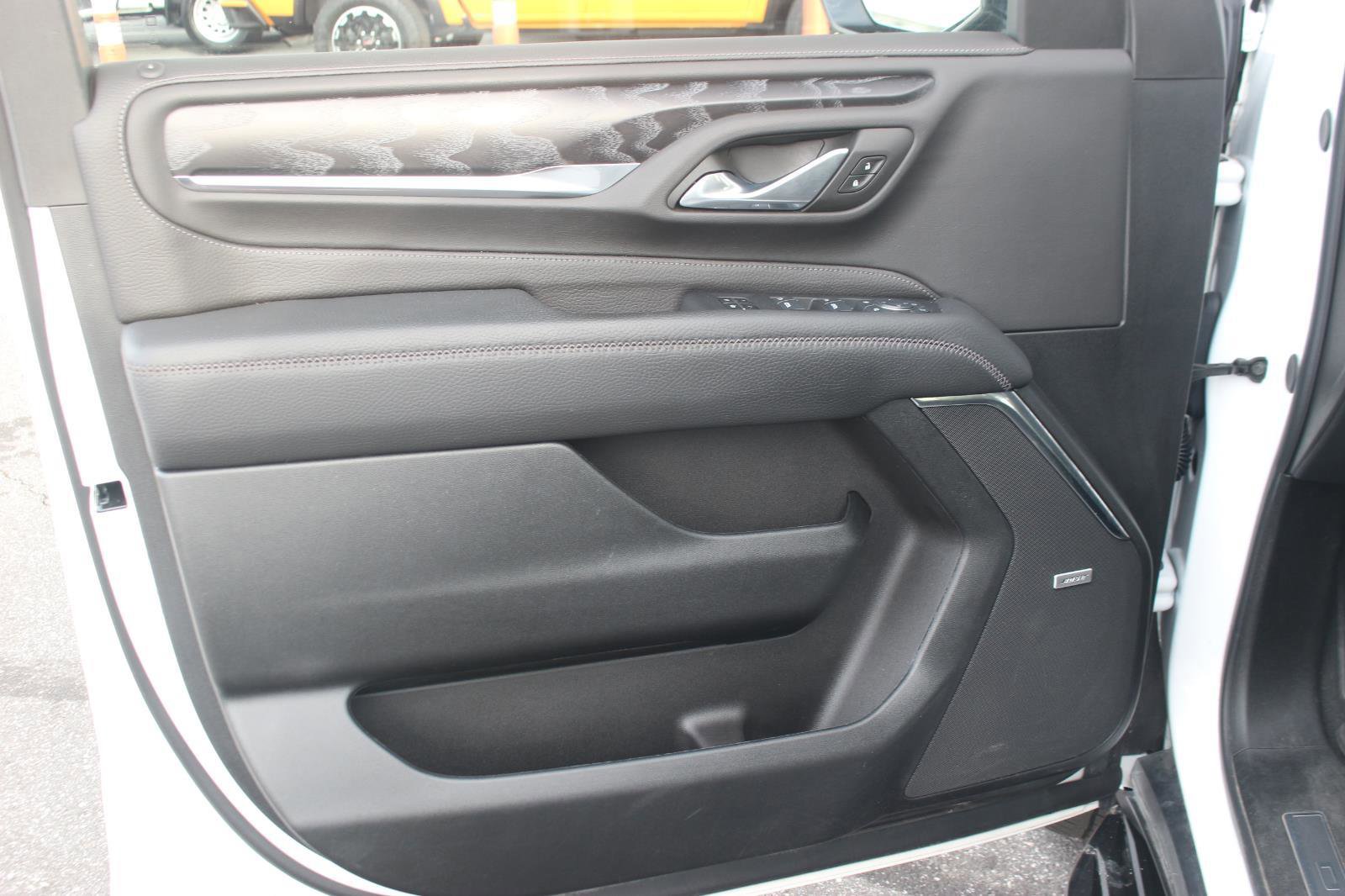 Used 2024 GMC Yukon XL Denali w/ Max Trailering Package image 15