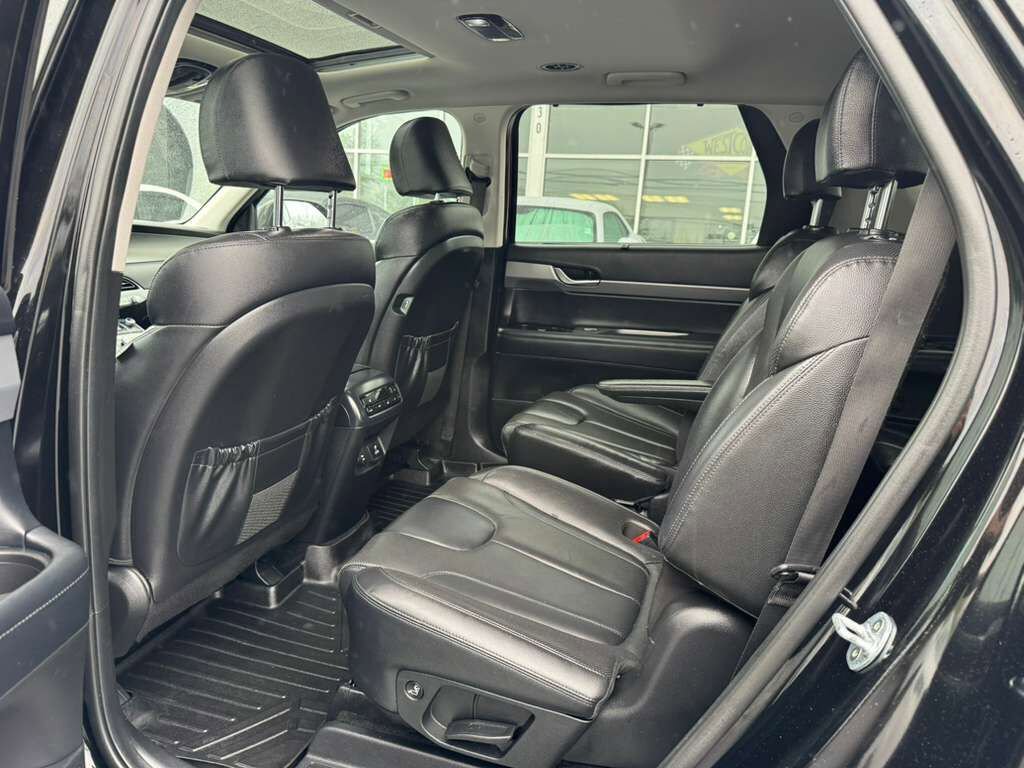 Used 2020 Hyundai Palisade SEL w/ Premium Package AWD/4WD image 8