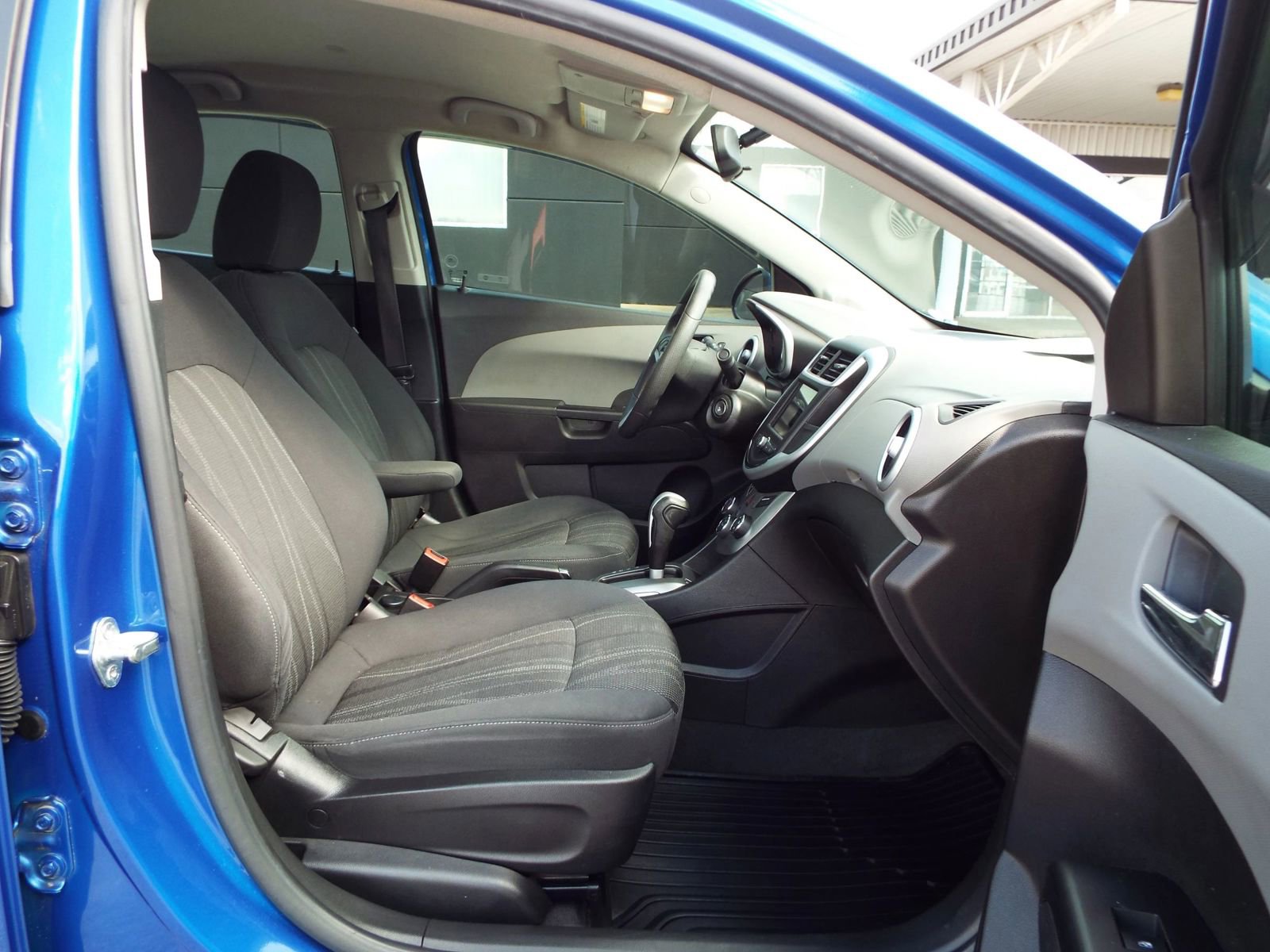 Used 2019 Chevrolet Sonic LT image 23