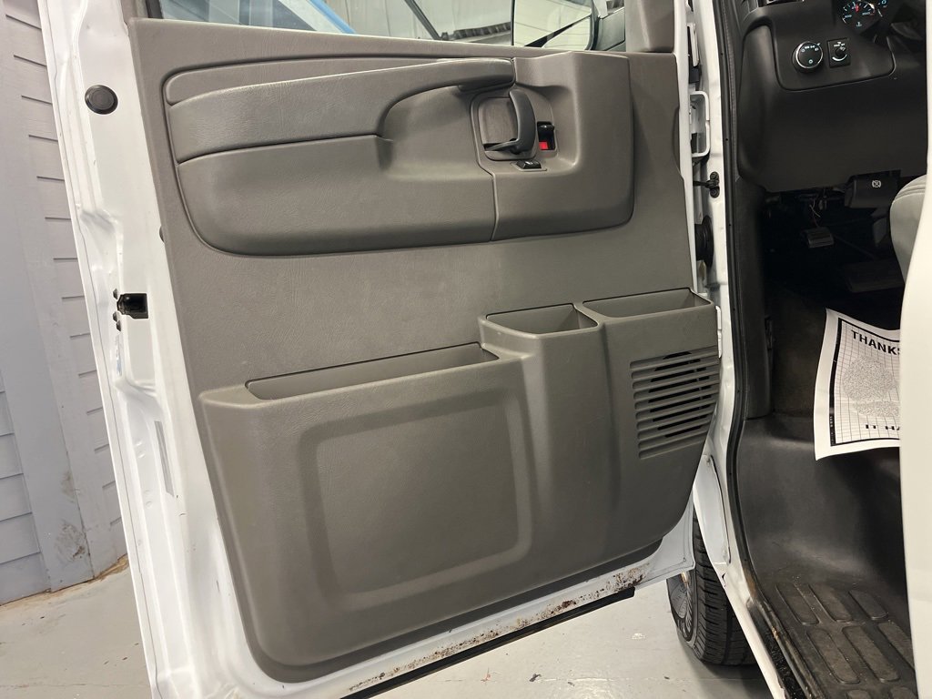 Used 2014 Chevrolet Express 3500 LT w/ LT Preferred Equipment Group image 11