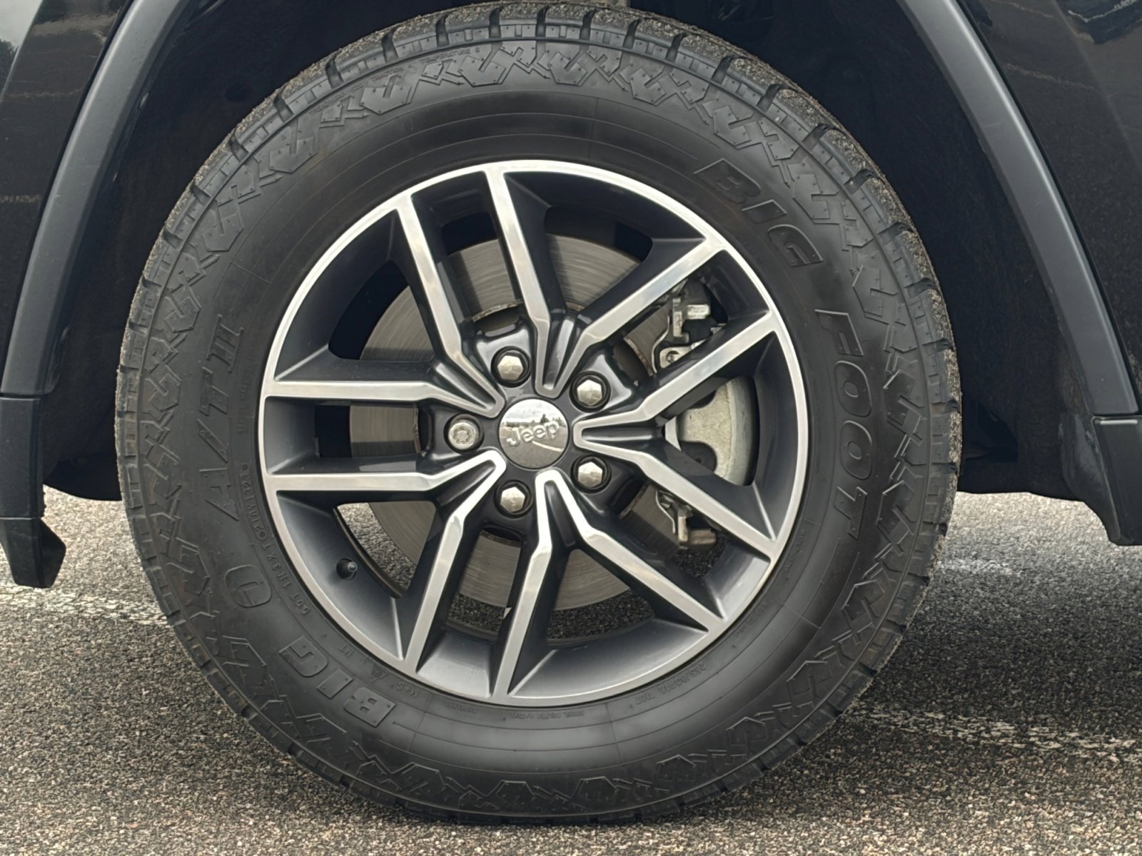 Used 2017 Jeep Grand Cherokee Limited w/ Trailer Tow Group IV image 11