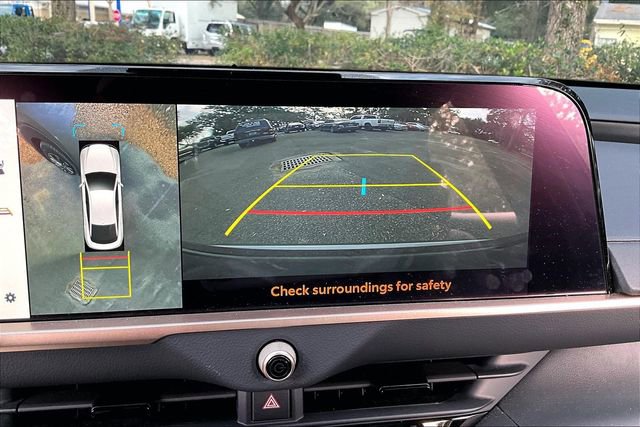 Used 2024 Toyota Crown w/ Advanced Technology Package image 13