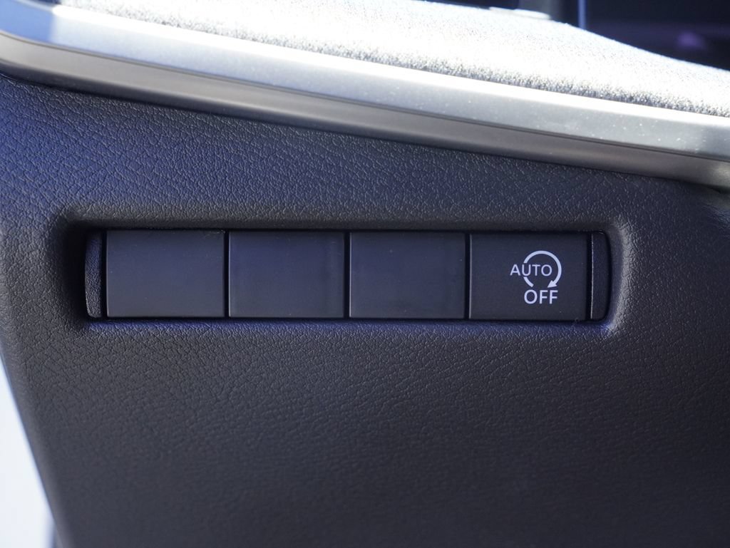 New 2026 Nissan Kicks SV w/ Cold Weather Package FWD image 10