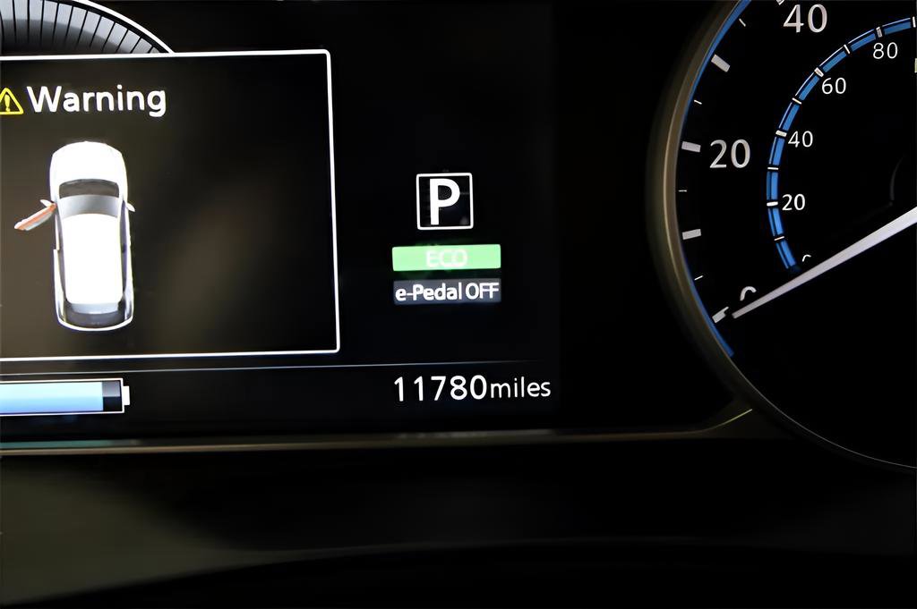 Used 2025 Nissan Leaf S FWD image 15