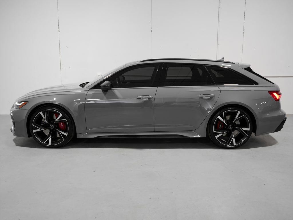 Used 2021 Audi RS 6 w/ Carbon Optic Package AWD/4WD image 2