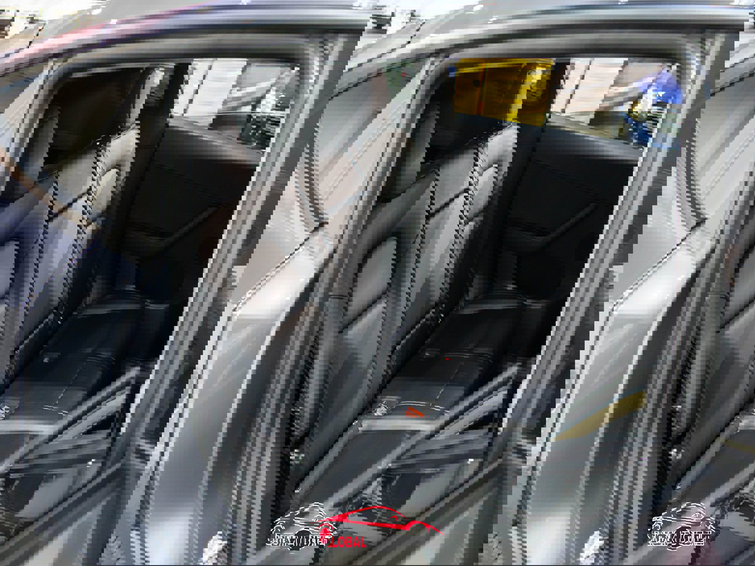 Used 2020 Tesla Model Y Long Range image 18