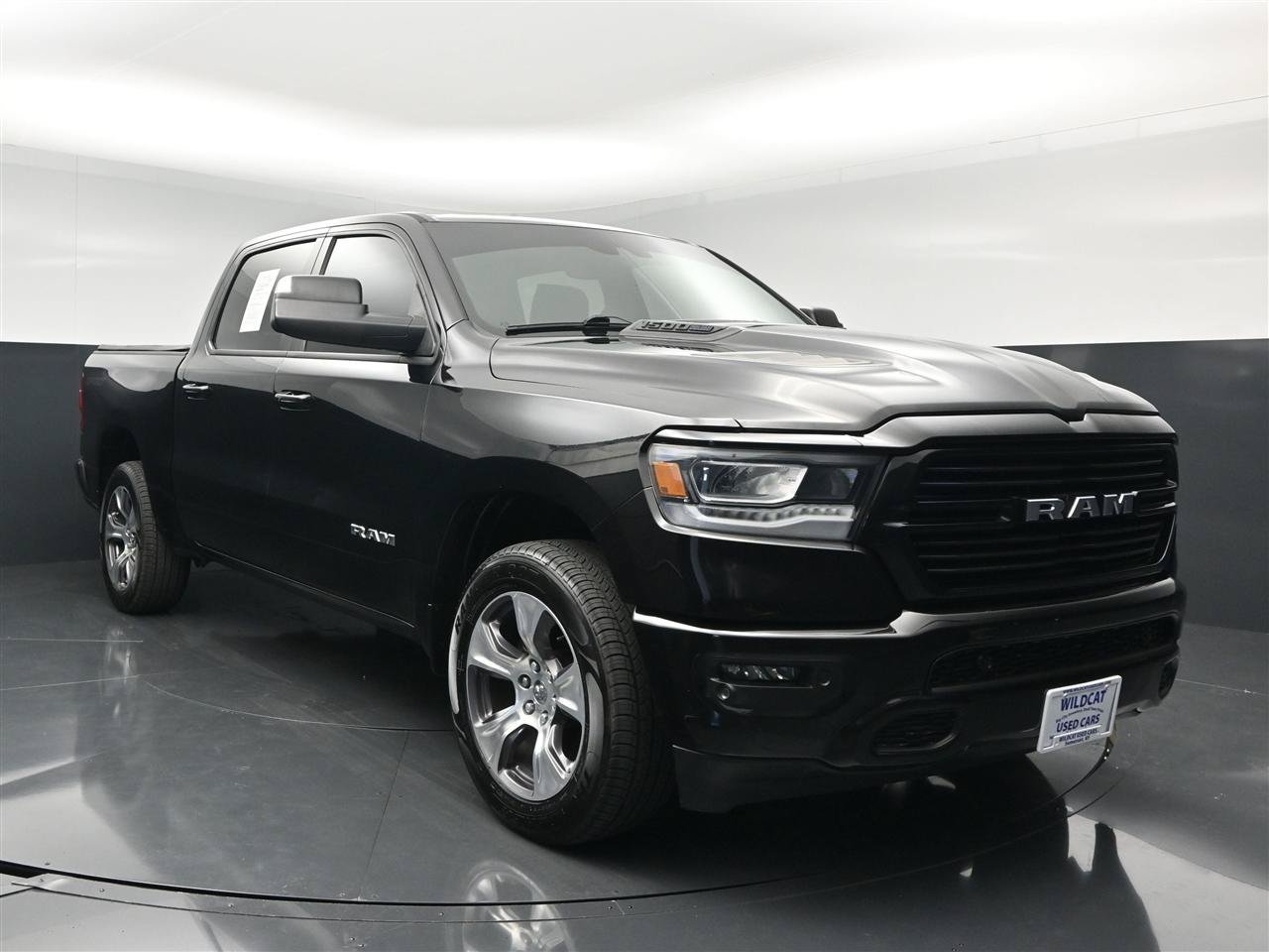 Used 2023 RAM 1500 Laramie AWD/4WD image 3