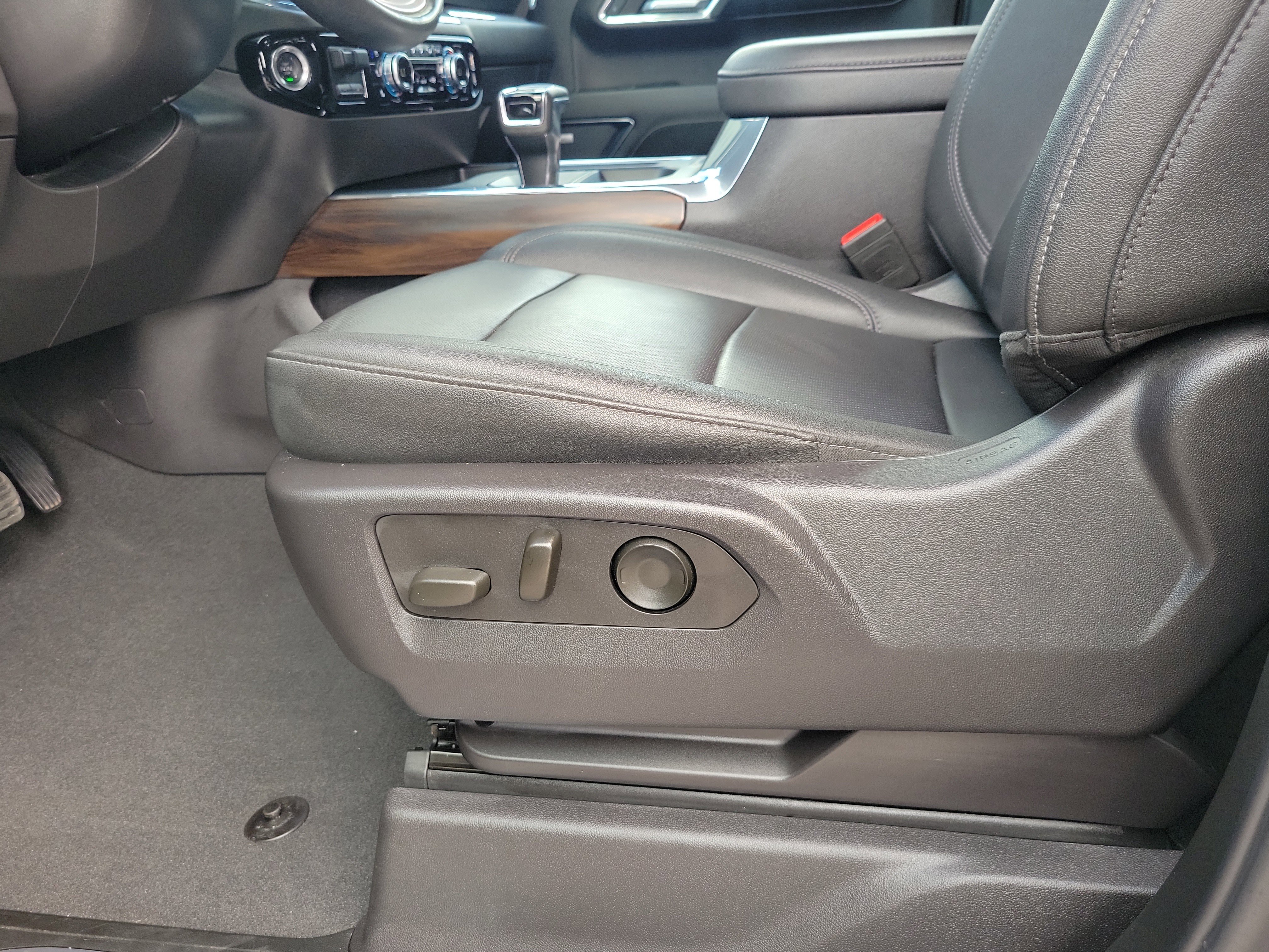 Used 2024 GMC Sierra 1500 SLT w/ SLT Premium Plus Package image 13