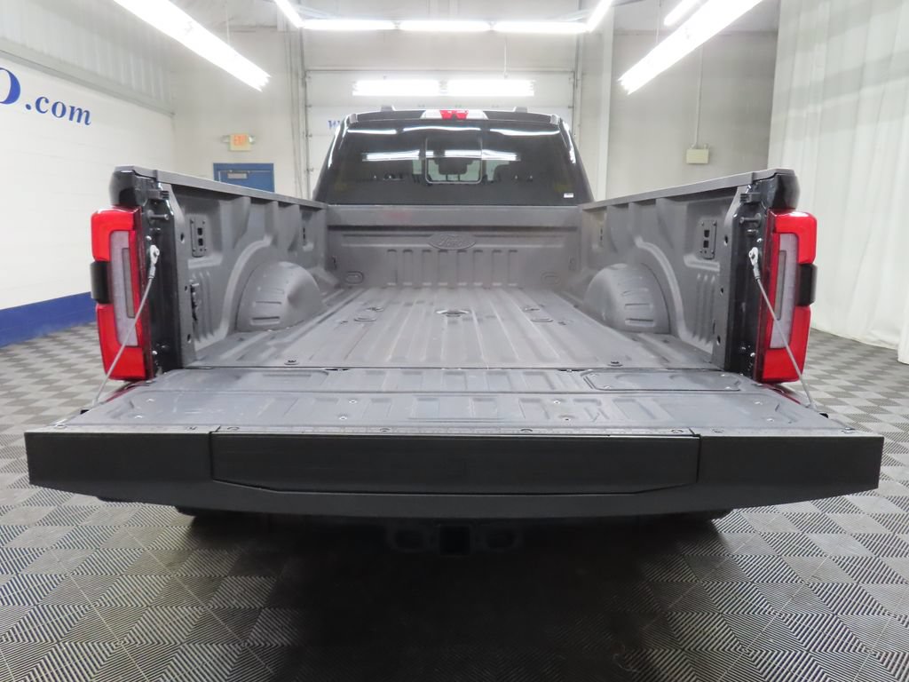 Used 2025 Ford F450 Platinum AWD/4WD image 44
