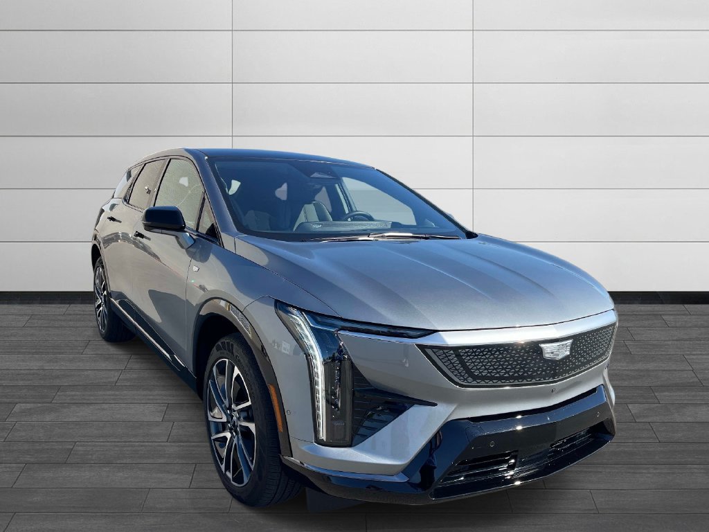 Used 2025 Cadillac Optiq Sport 1 AWD/4WD image 7