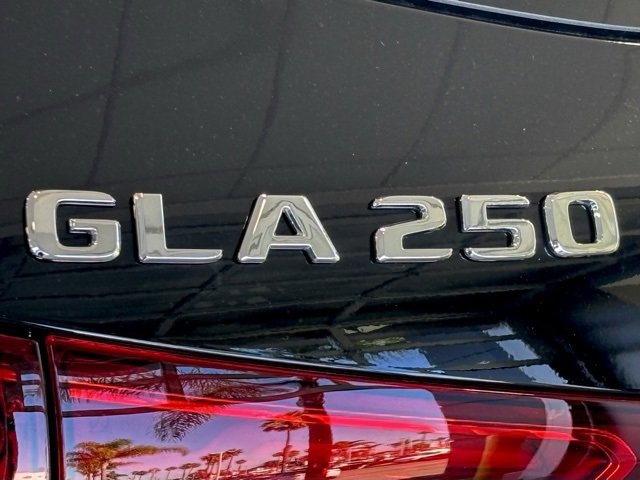 Certified 2025 Mercedes-Benz GLA 250 image 5