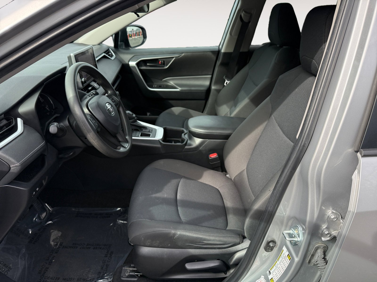 Used 2024 Toyota RAV4 LE image 10