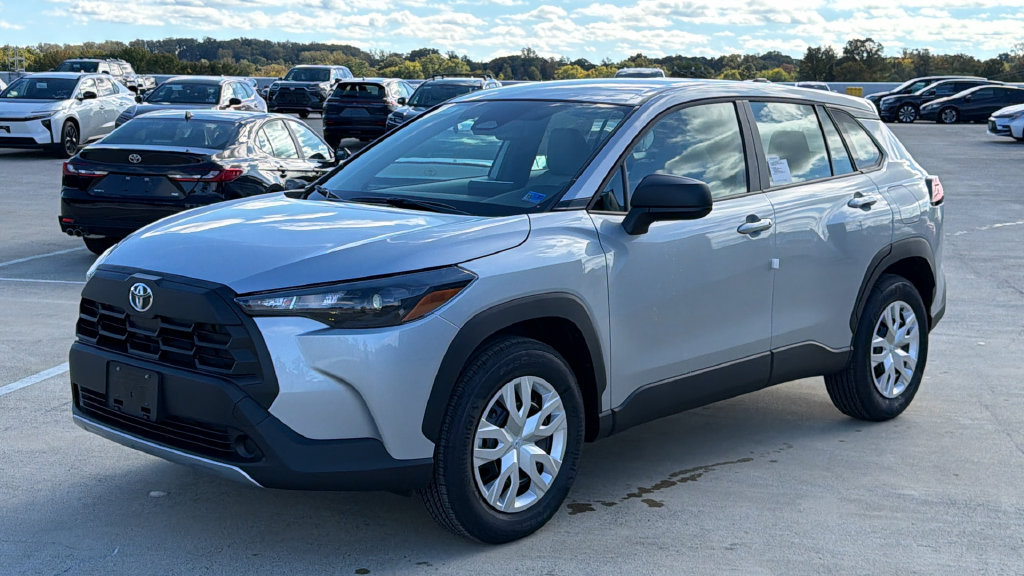 New 2026 Toyota Corolla Cross L FWD image 2