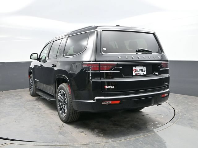 Used 2024 Jeep Wagoneer Series II w/ Flexible Seating Group AWD/4WD image 11