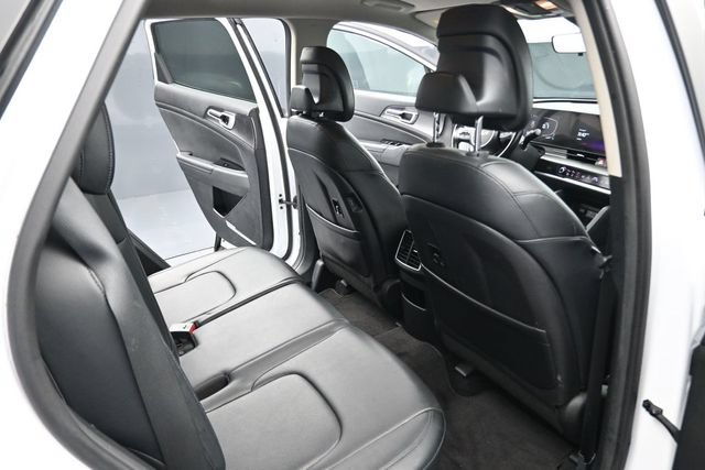 Used 2023 Kia Sportage EX FWD image 21
