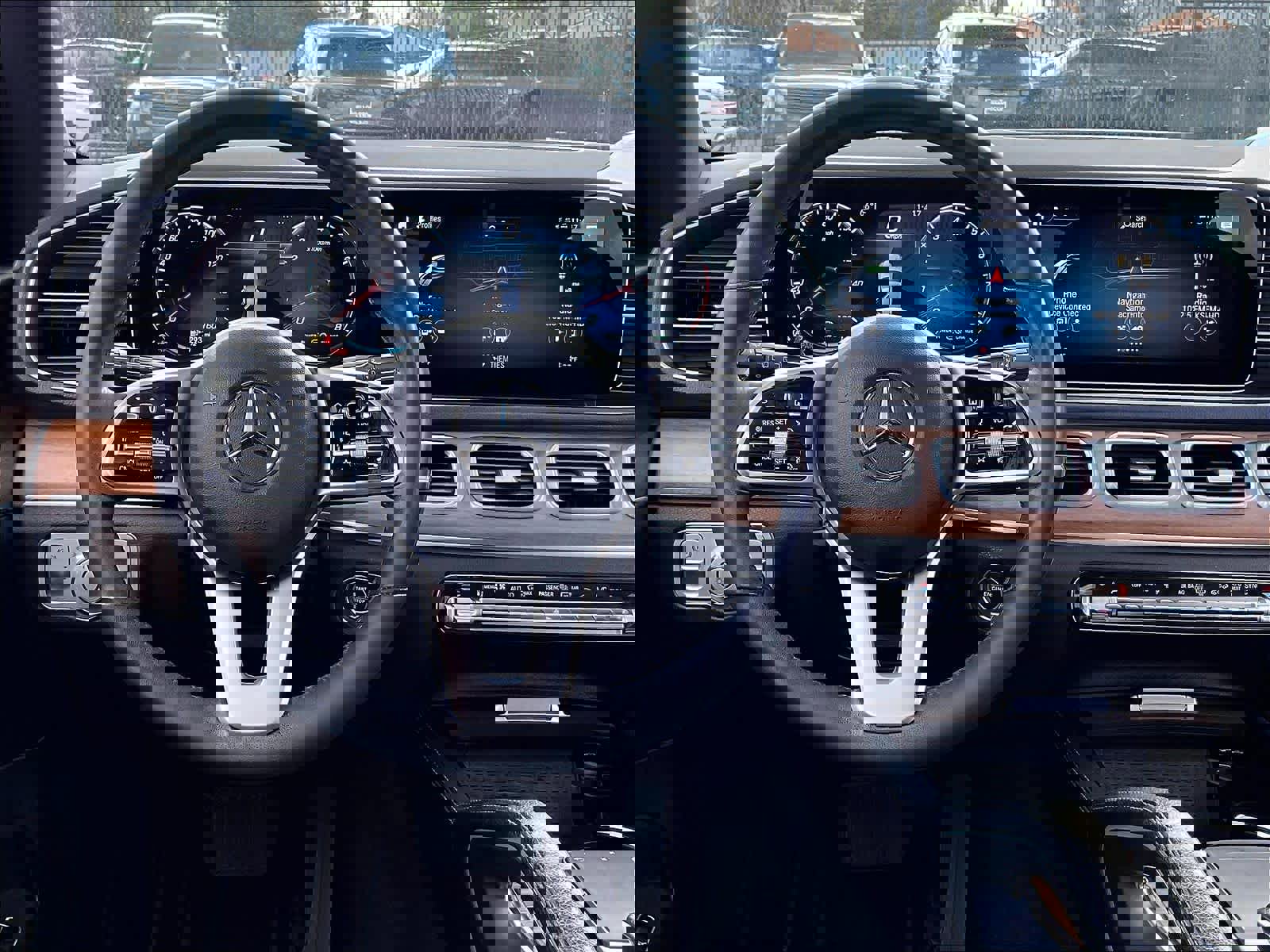 Used 2021 Mercedes-Benz GLE 450 4MATIC image 6