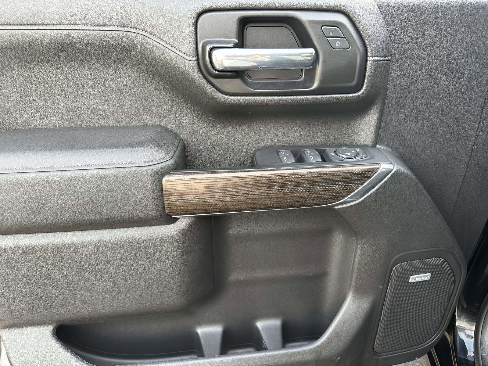 Used 2021 Chevrolet Silverado 1500 LT Trail Boss w/ Convenience Package II image 18