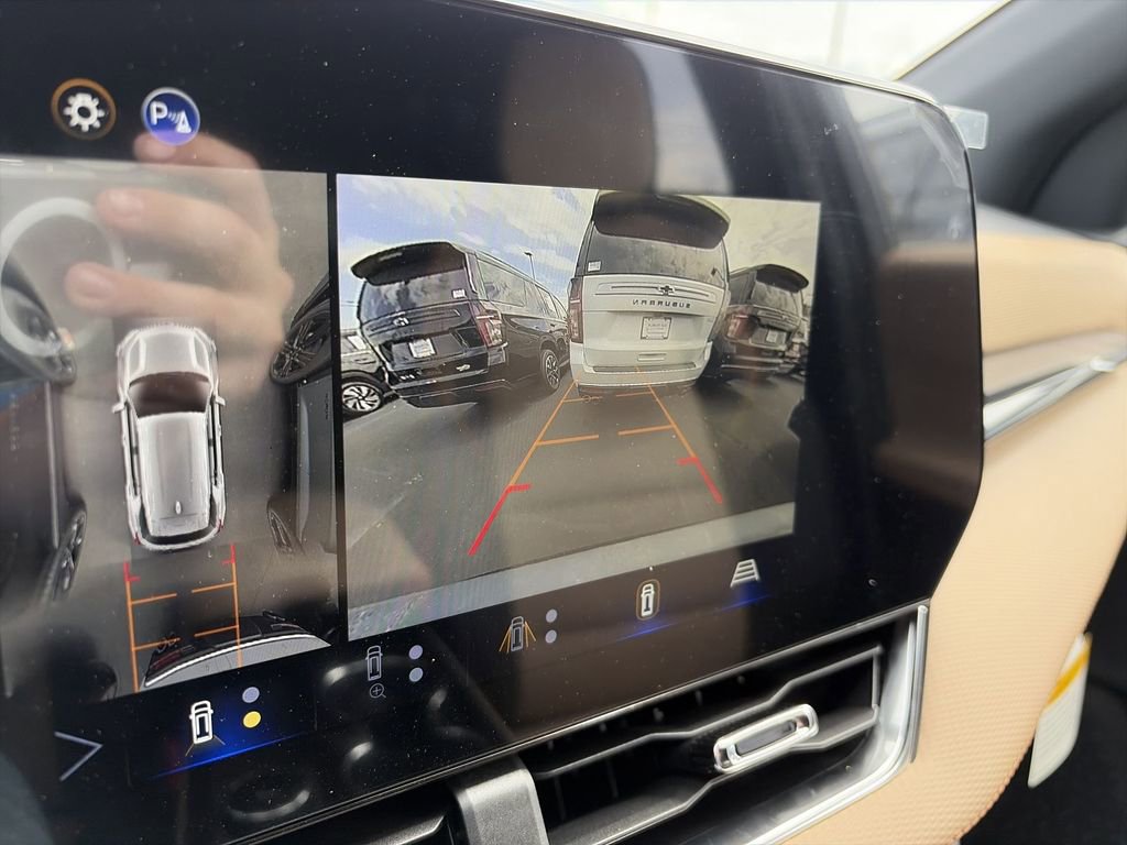 New 2026 Chevrolet Equinox ACTIV w/ Convenience Package III AWD/4WD image 23