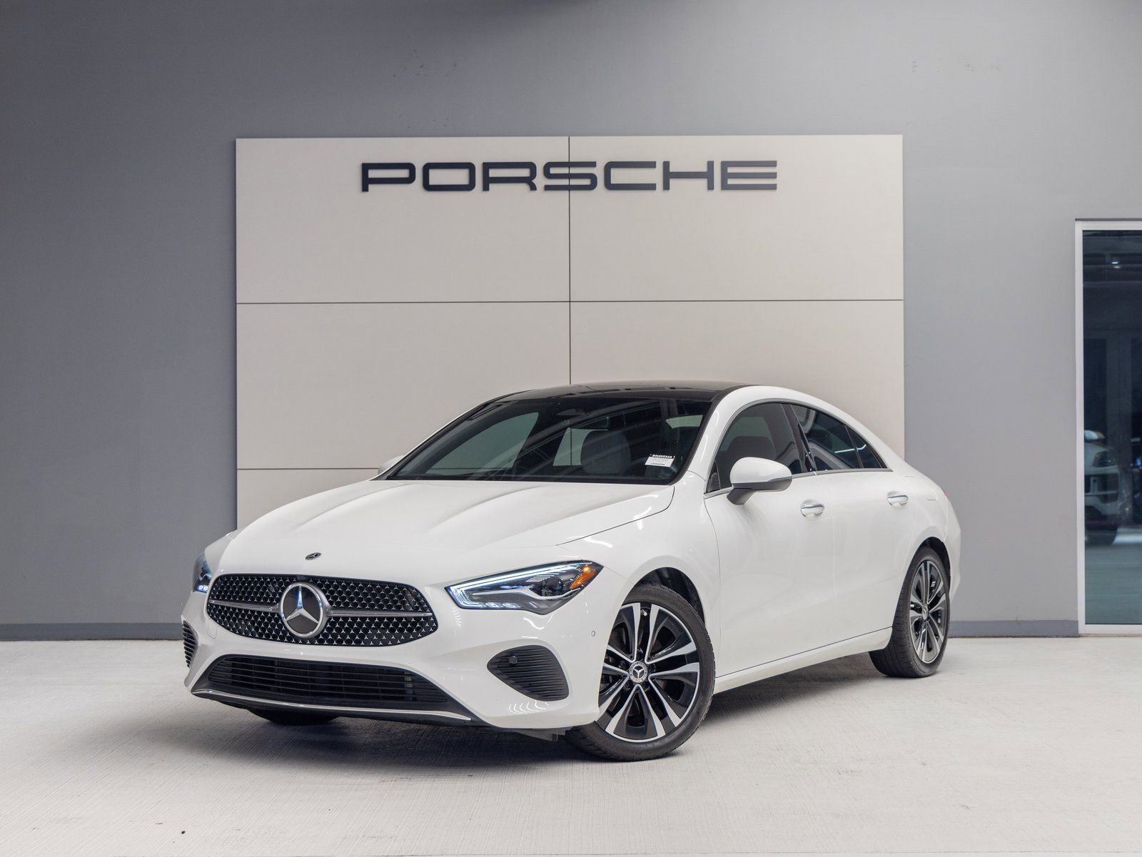 Used 2025 Mercedes-Benz CLA 250 image 1