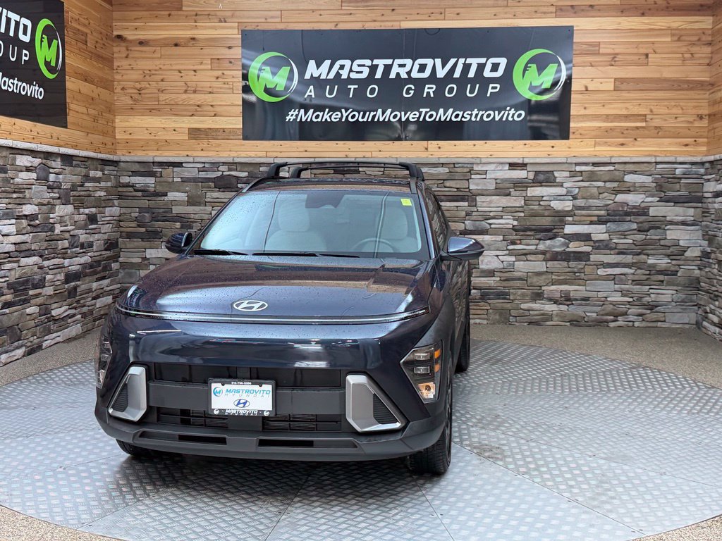 Certified 2024 Hyundai Kona SEL AWD/4WD image 8