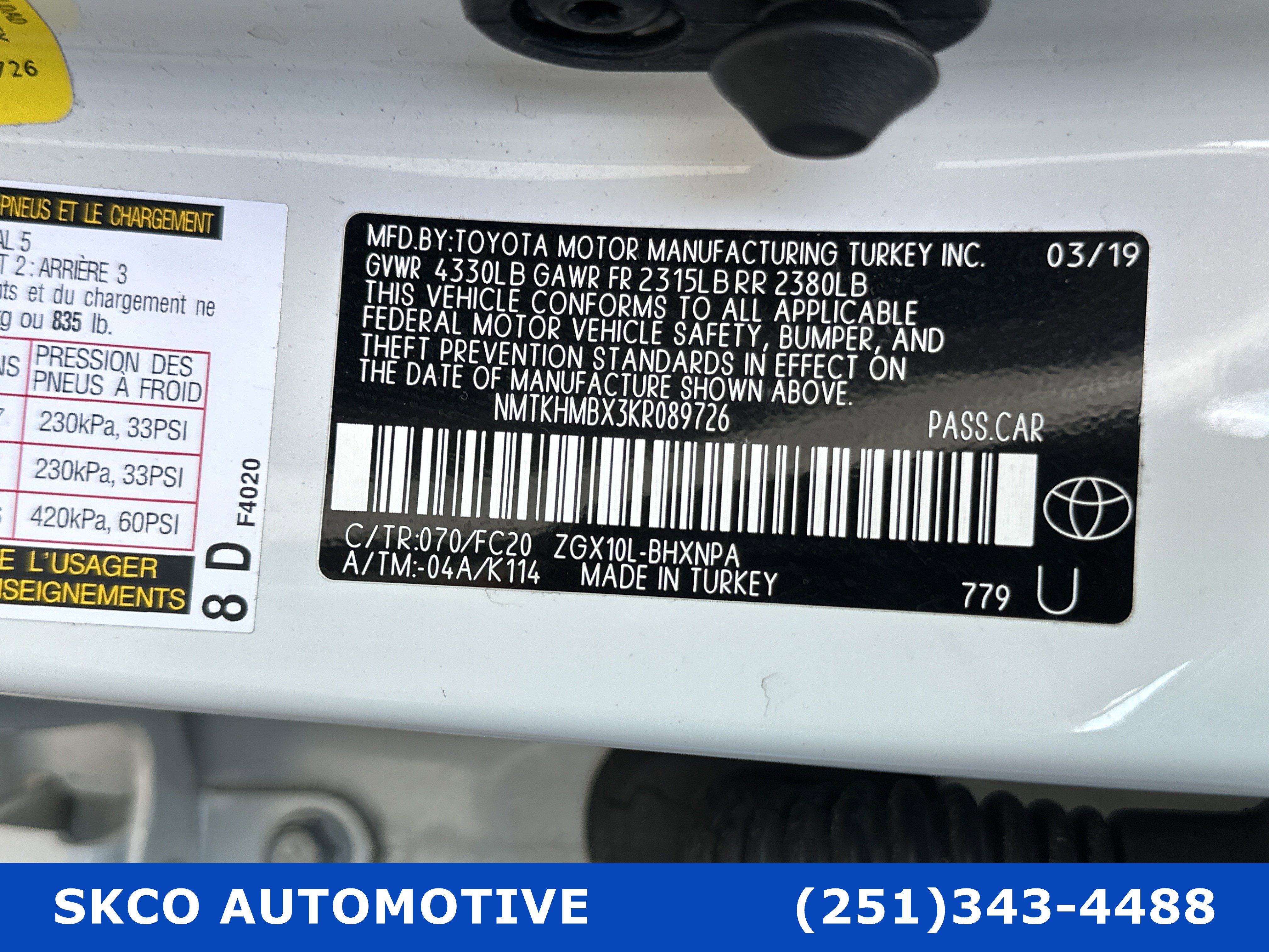 Used 2019 Toyota C-HR LE image 28