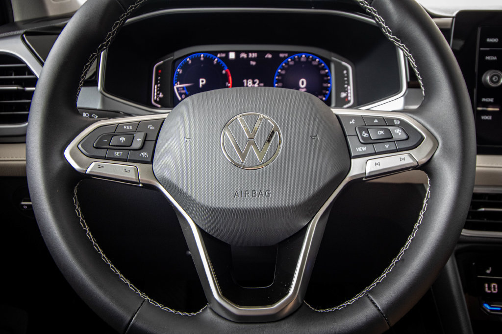 New 2026 Volkswagen Taos SEL AWD/4WD image 35