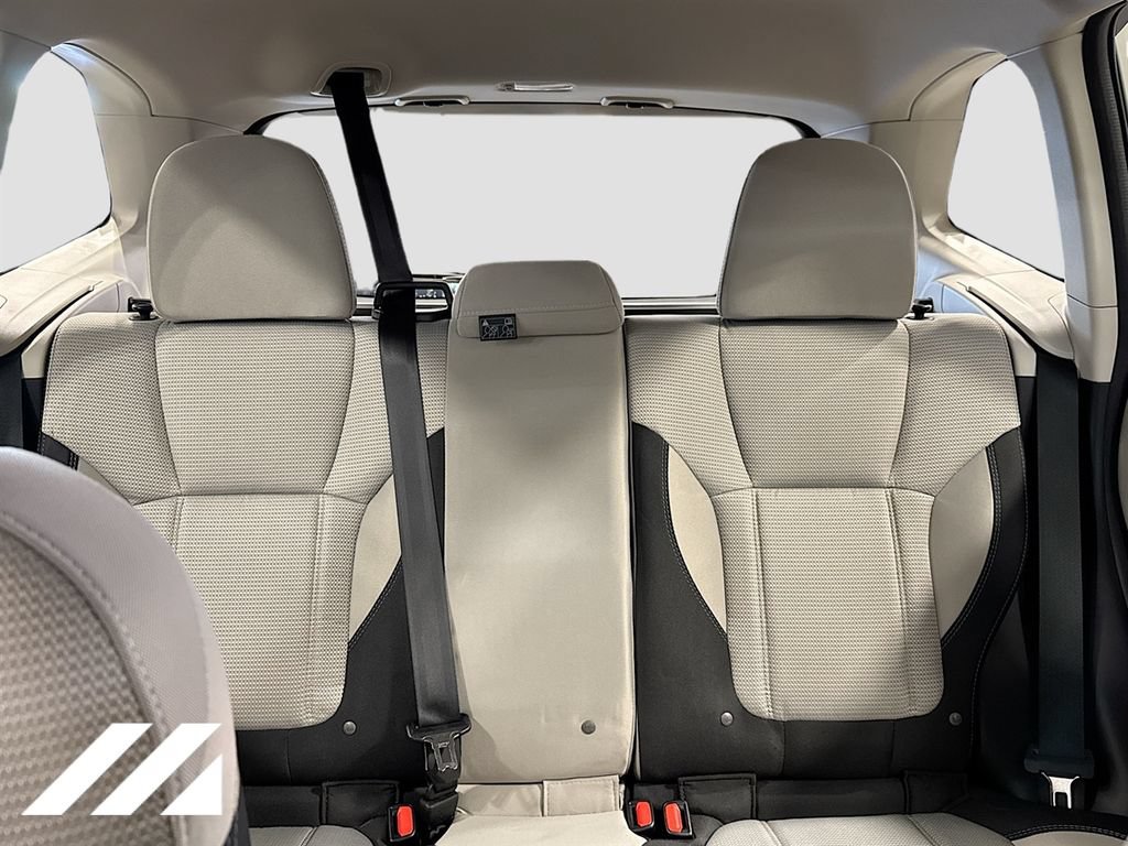 Used 2023 Subaru Forester AWD/4WD image 29