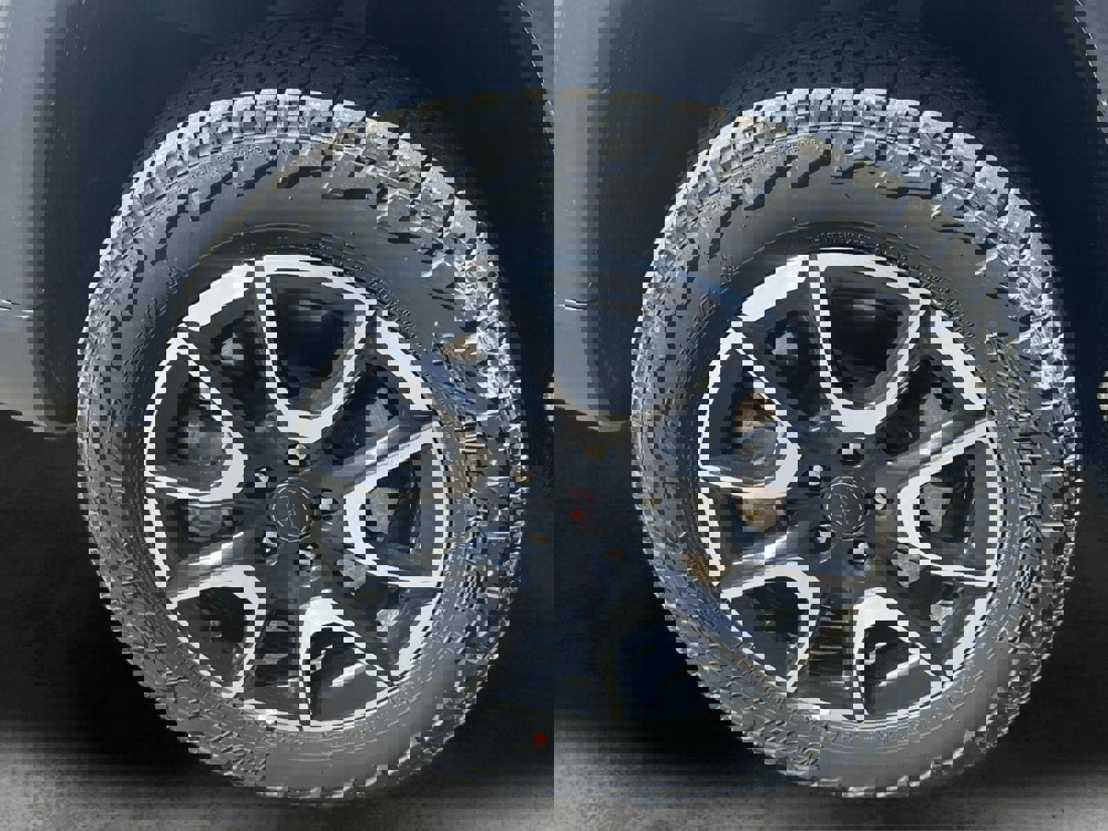 Used 2025 Jeep Compass Trailhawk image 12