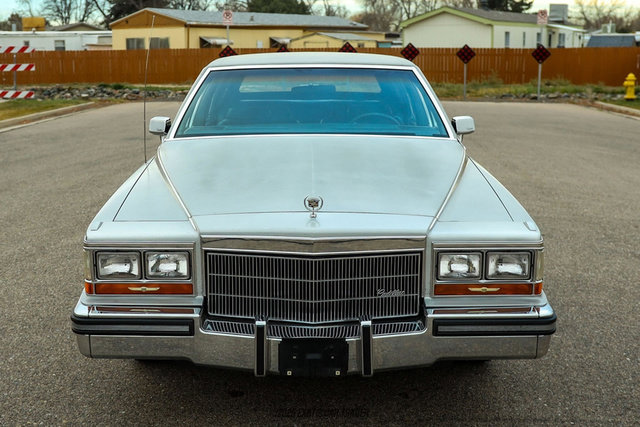 Used 1986 Cadillac Brougham Brougham image 13