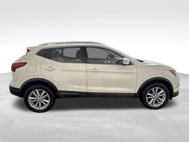 Used 2017 Nissan Rogue Sport SV AWD/4WD image 10
