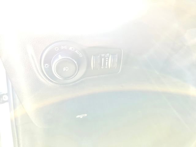 Used 2025 Jeep Compass Limited AWD/4WD image 26
