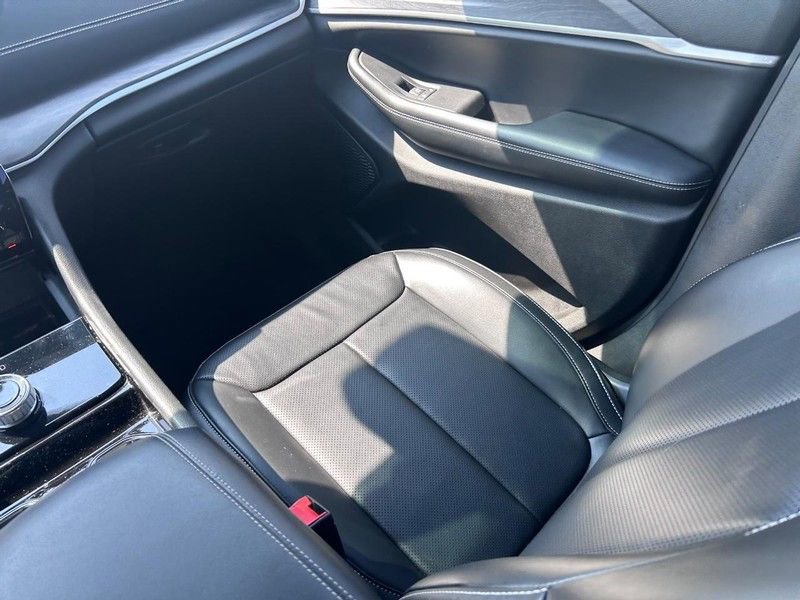 Used 2023 Jeep Grand Cherokee Limited w/ Luxury Tech Group II image 18