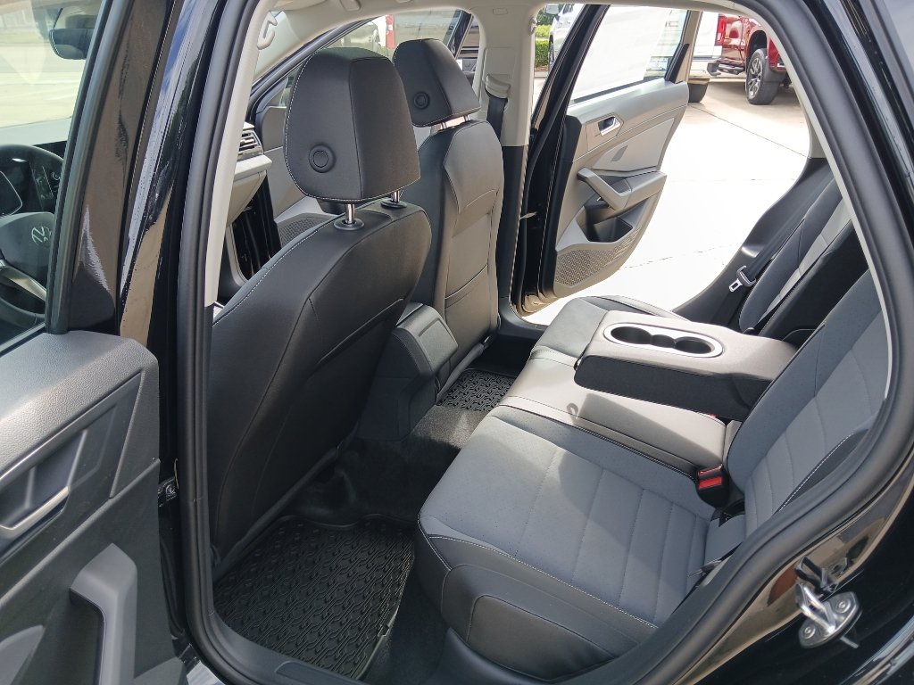 New 2027 Volkswagen Jetta SE FWD image 18