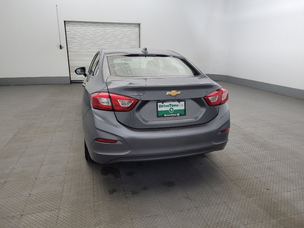 Used 2018 Chevrolet Cruze LT FWD image 6