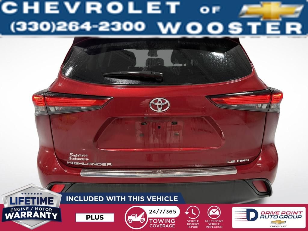Used 2022 Toyota Highlander LE image 5