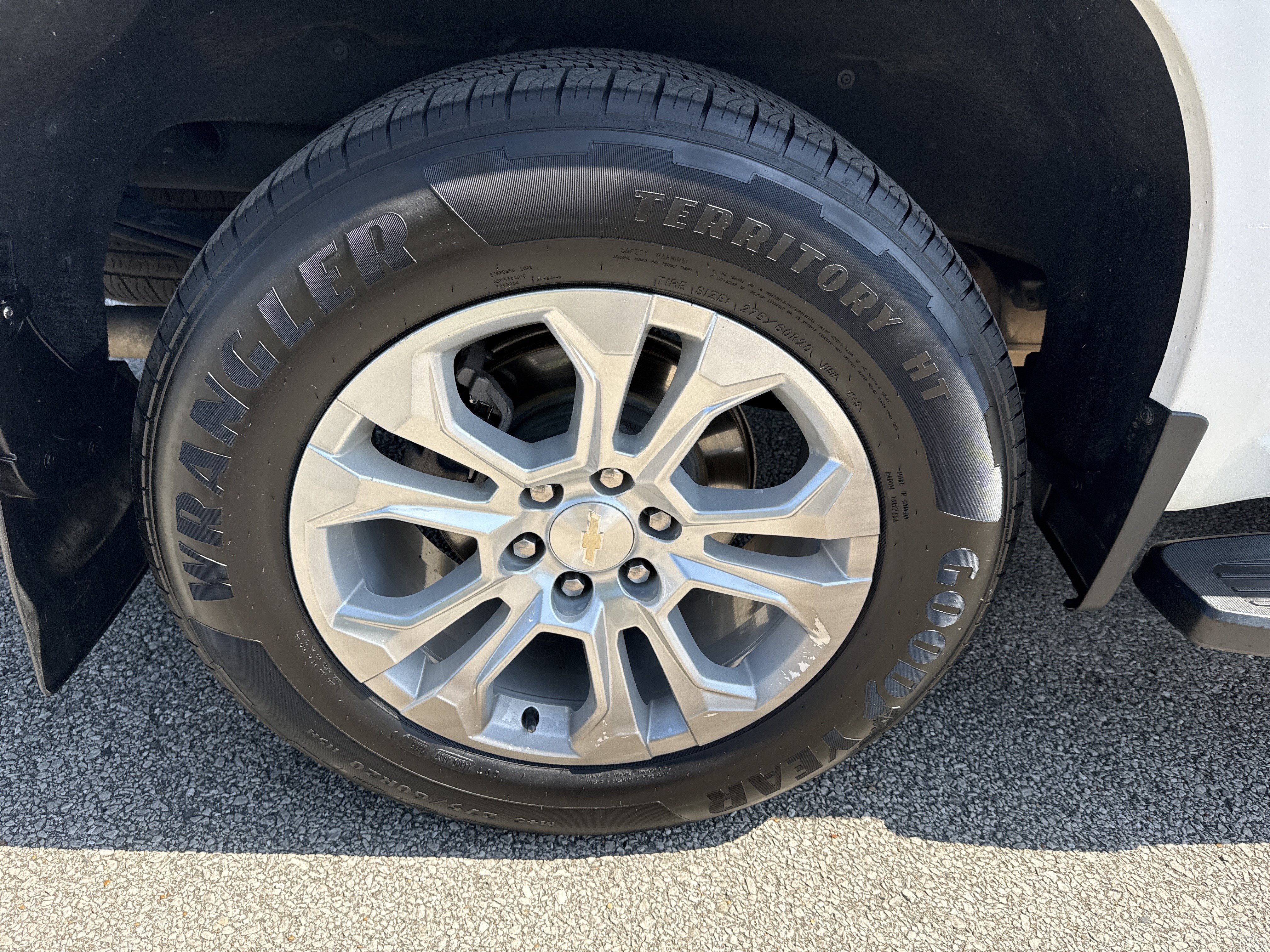 Used 2024 Chevrolet Silverado 1500 LTZ AWD/4WD image 17