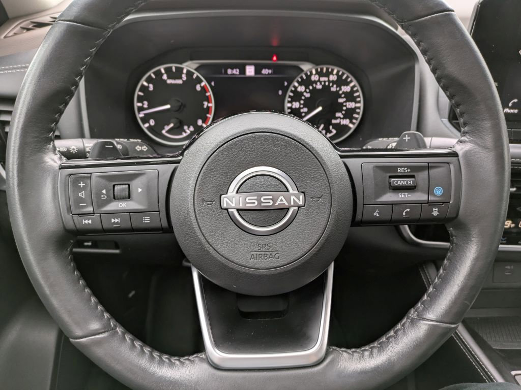 Used 2022 Nissan Rogue SL w/ SL Premium Package image 16
