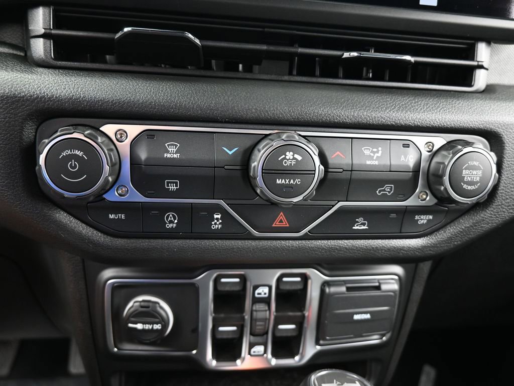 New 2026 Jeep Wrangler Sport S image 18