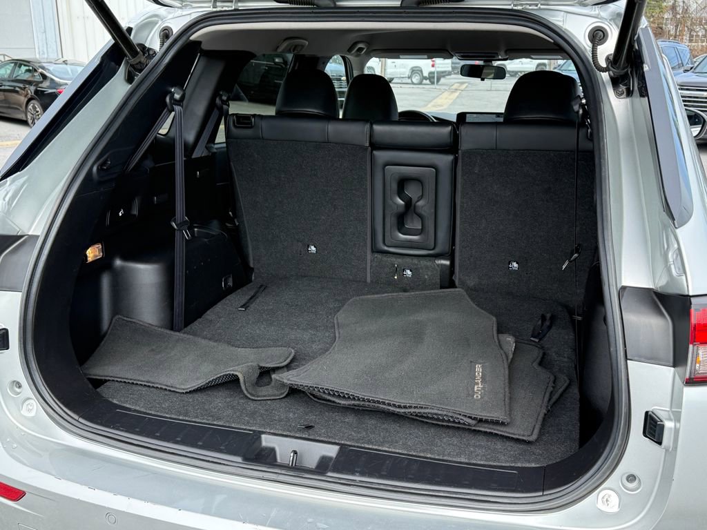 Used 2024 Mitsubishi Outlander SE image 13