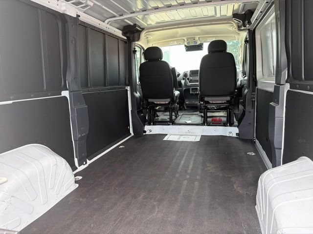 Used 2025 RAM ProMaster 2500 w/ Convenience Group FWD image 7