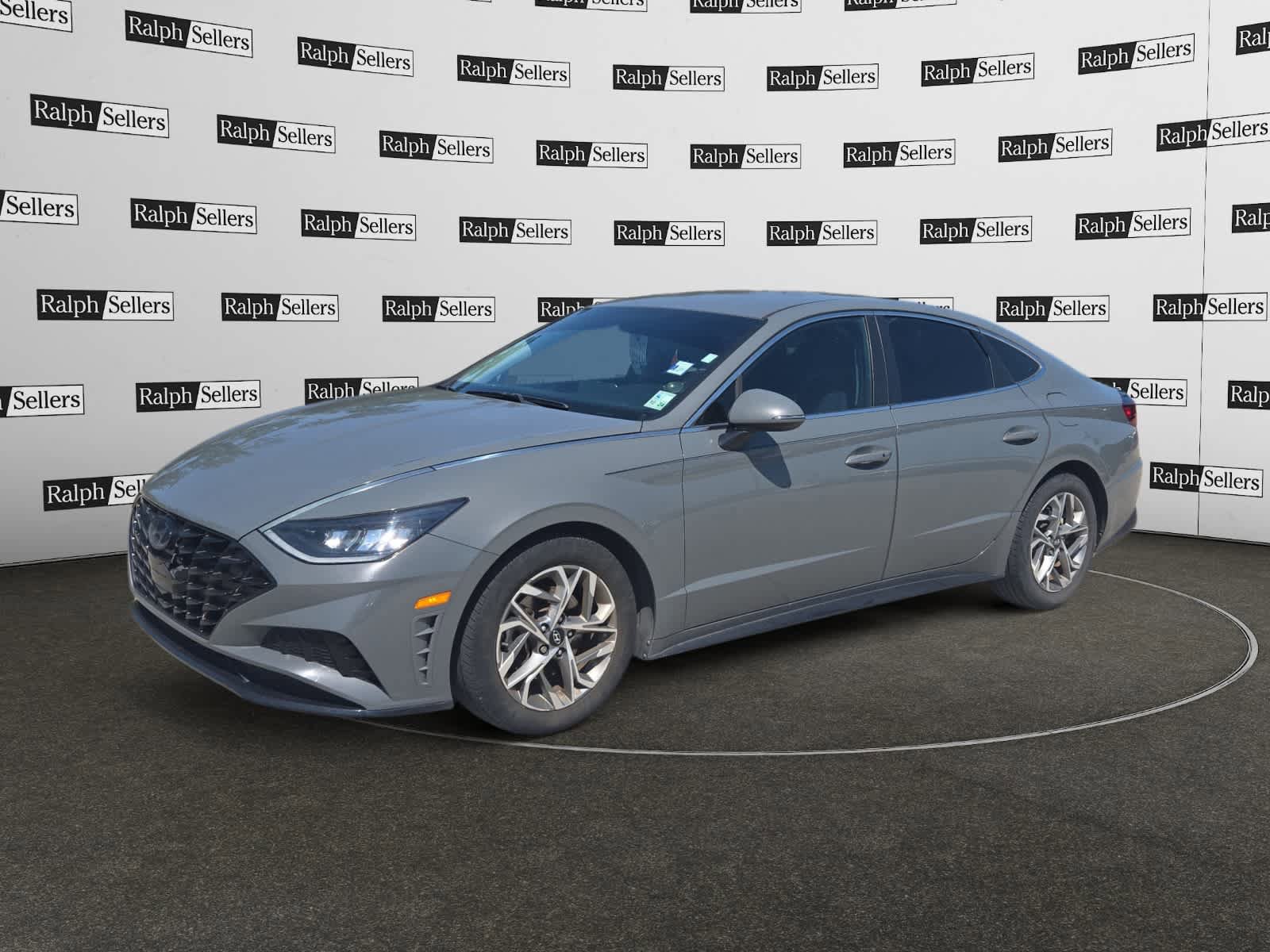 Used 2020 Hyundai Sonata SEL FWD image 2
